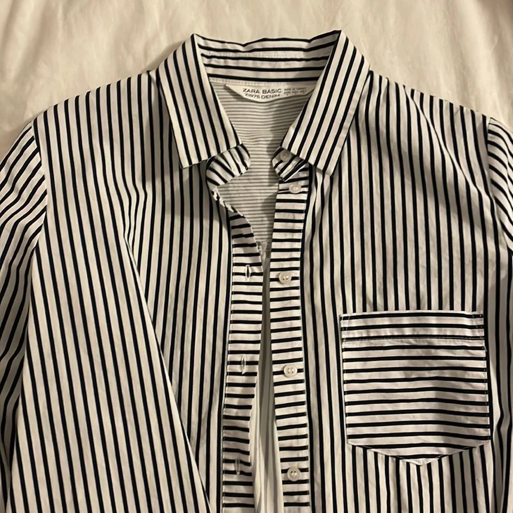 zara basic striped button down - Picture 1 of 3